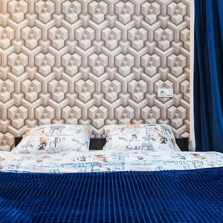 2 Kn. Romana Apartament *